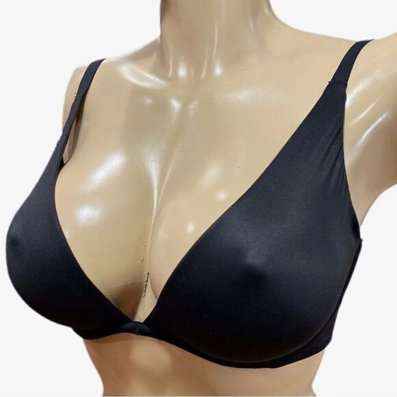 Victoria’s Secret Incredible Supersoft Smooth Unlined Plunge bralette Bra Black
